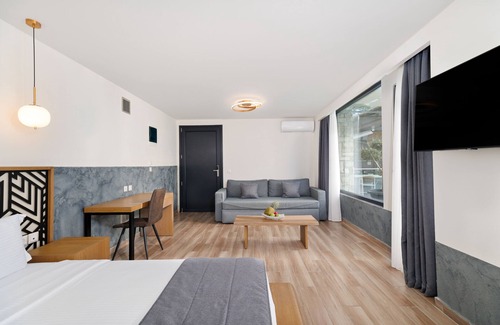 Elia Nikitis House | Casa Bloo Adults Only