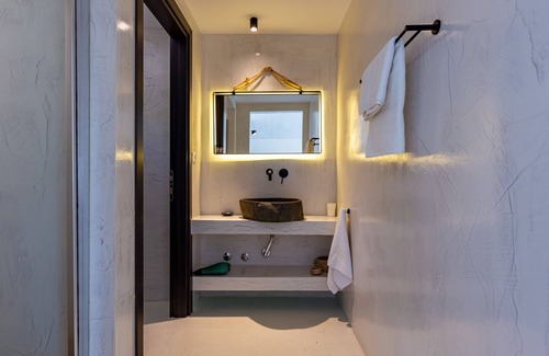 Elia Nikitis House | Casa Bloo Adults Only