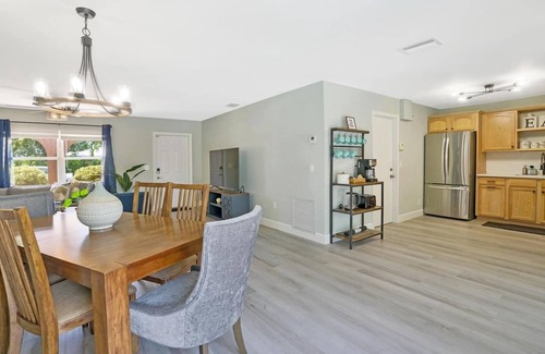Survey Creek House | Casa Boca - Perfect Florida Getaway with Large Heated Saltwater Pool