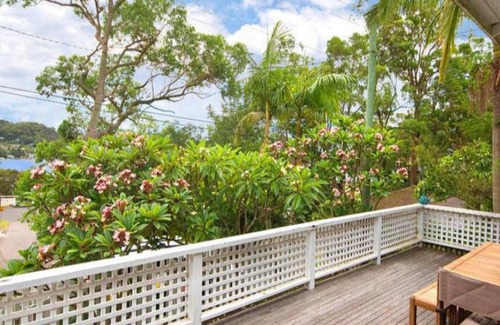 Pretty Beach House | 'Casa Bonita' by Accom Holidays