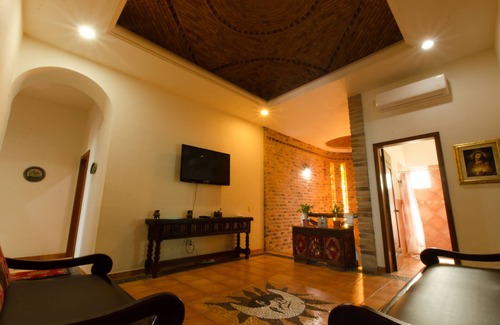 Platanitos House | Casa Bougainvillea