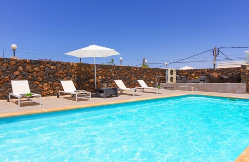 Tias House | Casa Buena : Luxury House With Huge Private Biological Salt Water Heated Pool