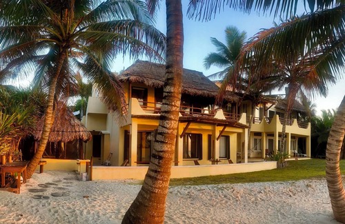 Xcalak Villa | Casa Caracola - Enchanting Beach Front Villa - Sleeps 4