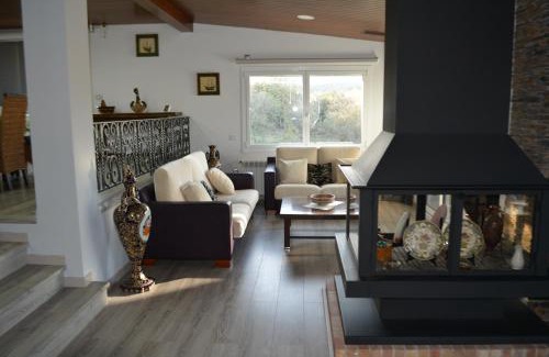 Agullana House | Casa Cari
