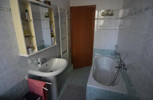 Angera House | Casa Carmela in condivisione