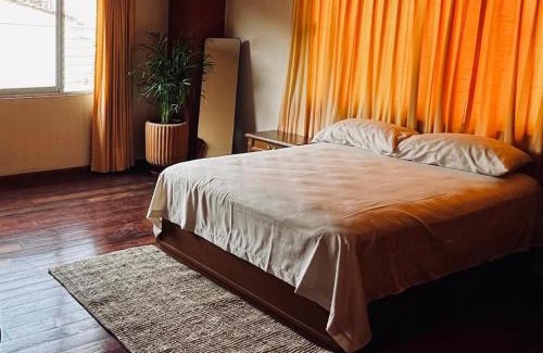 Calzada Madero Apartment | Casa Carmesí
