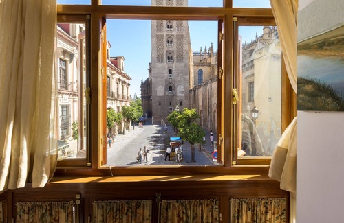 Santa Cruz House | Casa Catedral. 4 bedrooms, private terrace, views