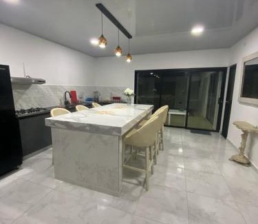 Honda House | Casa Cattleya