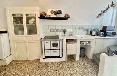 Isolabona House | Casa Celestine in Via Orsini Isolabona Liguria Italy Sleeps 5