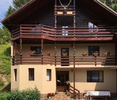 Arieseni Cabin | Casa Cerbu