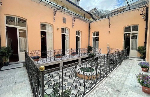 Santa Maria la Ribera Apartment | Casa Chopo