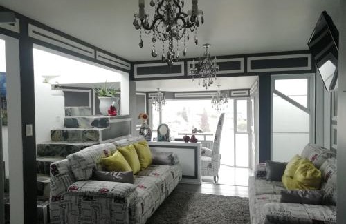 Ciudad Lopez Mateos Apartment | Casa Cielito Lindo - Seguridad, 10min de Centros Comerciales & Zona Esmeralda - Empresas bienvenidas