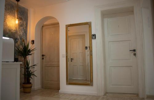 Center House | CASA CIUC