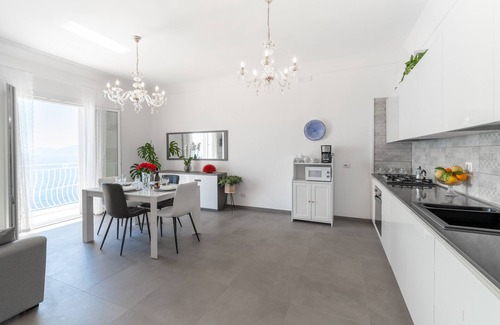 Praiano Ski Chalet | Casa Clara - Modern House with Breathtaking Views of Capri and Positano