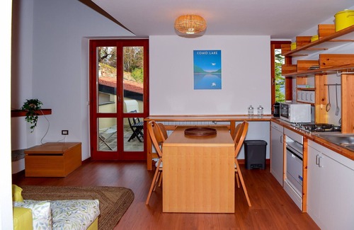 Civenna Apartment | Casa Claudia by Wonderful Italy