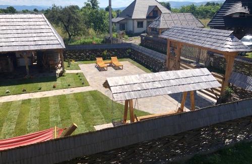 Ocna Sugatag House | Casa Colț din Maramureș - Old Traditional House