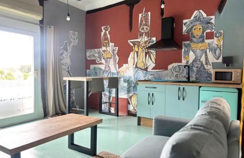Old Town Apartment | Casa Colgada Mirador de Leonor by Gloove