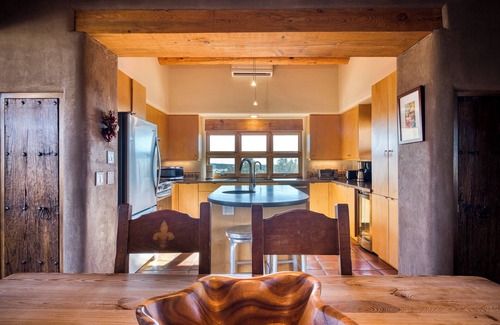 Santa Fe House | Casa Colibri | Elegant Ridgetop Retreat