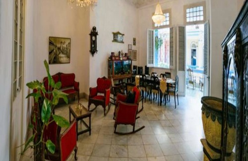 Centro Havana House | Casa Colonial Abogados Leonardo y Angela