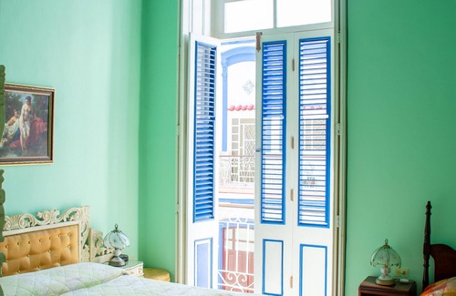 Centro Havana Bed & Breakfast | Casa Colonial Armando