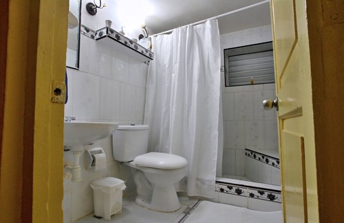 Centro Havana House | Casa Colonial Pedro y Mary