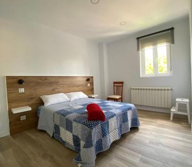 Las Navas Del Marques House | Casa con jardin Los Gatos