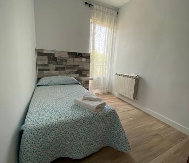 Las Navas Del Marques House | Casa con jardin Los Gatos