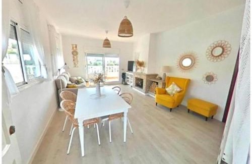 Calafell House | Casa con piscina de 8-14 personas