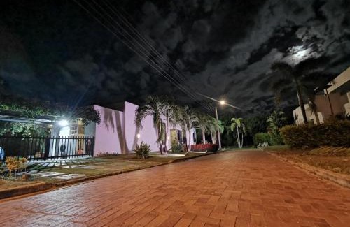 Flandes House | Casa condominio santa ana