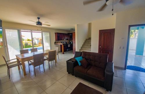 Puerto Cortes House | Casa Costamar
