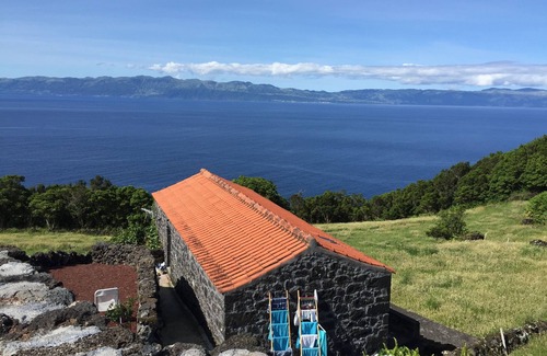 Pico House | Casa da TerraltaView Pico Island Superb View over the São Jorge Azores Canal