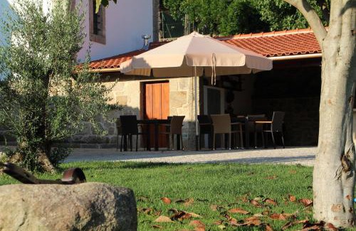 Cossourado e Linhares House | Casa da Capela