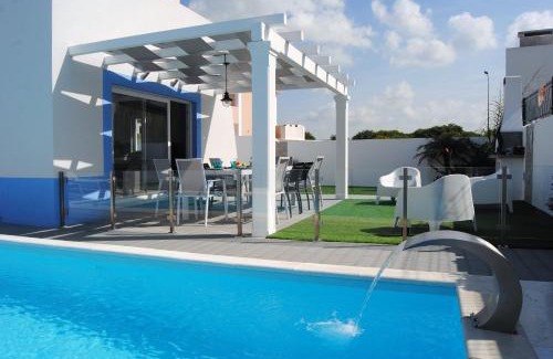 Porto Covo Villa | Casa da Praia & Casa da Mare da Alta by Estilo Lusitano, com piscina privada
