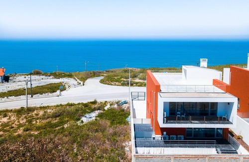 Atalaia House | Casa das Barcas - between land and sea