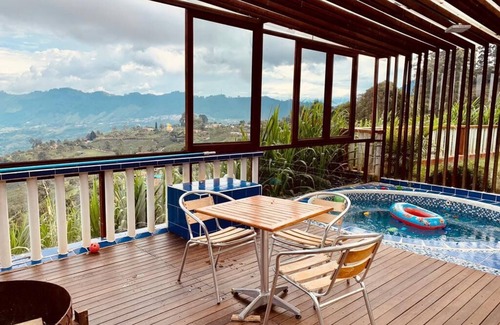 Fredonia House | Casa de Campo con Vista Hermosa a las Montañas de Antioquia