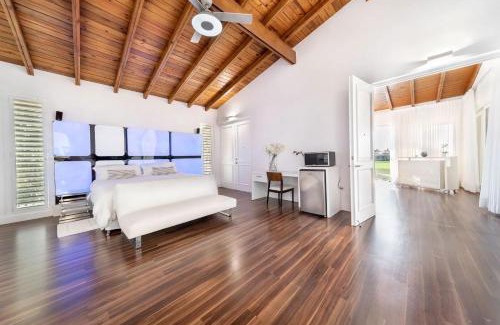 Las Lomas Villa | Casa de Campo Elegance - 8-Bedroom Golf View Villa