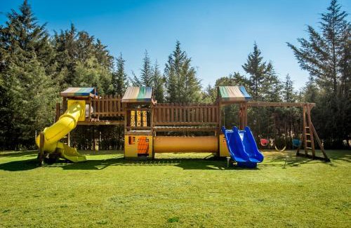 Tepetlaoxtoc House | Casa de campo, jardín con juegos privado