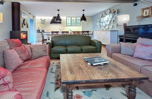 Paredes de Coura Villa | Casa de Eiro - Five Bedroom Villa, Sleeps 10
