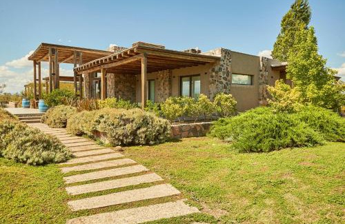 Vista Flores House | Casa de Huéspedes Bodega Gimenez Riili