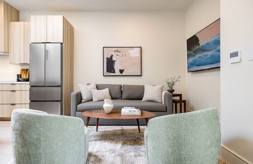 Santa Barbara Apartment | Casa De La Vina Unit 12 - Boutique Apartment