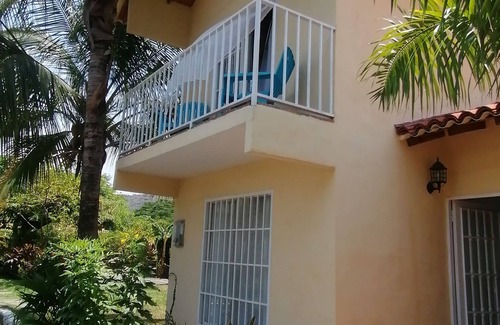 Honda House | Casa de las Palmas, beautiful rustic colonial house, suitable for your pets.