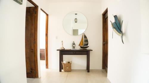 Puerto San Jose House | Casa de Las Piñas