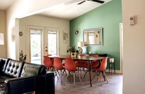 Palm Springs House | Casa de Nueva Vista - Beautifully remodeled & cozy