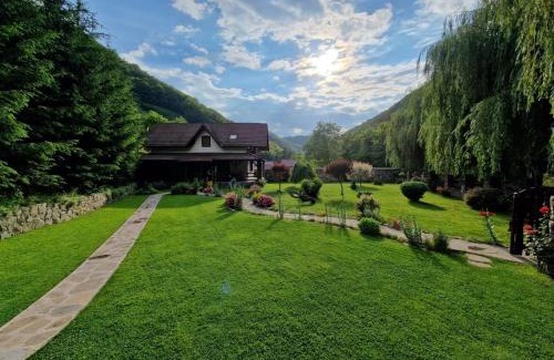 Sasciori House | Casa de Piatra