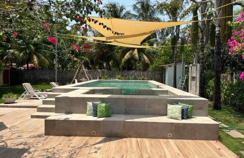 Acajutla House | Casa de playa para 15 personas con barbacoa y piscina