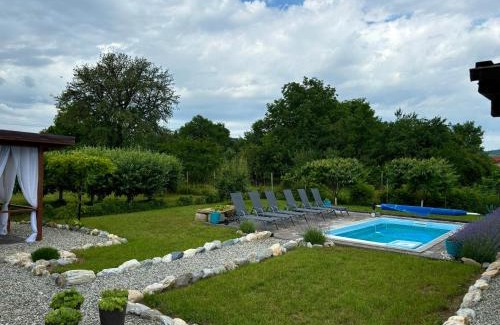 Avrig House | Casa de vacanță Ovidiu