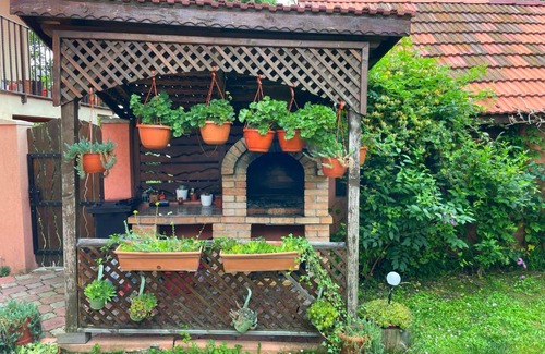 Malaiesti Cabin | Casa de Vacanta "La Faurie"