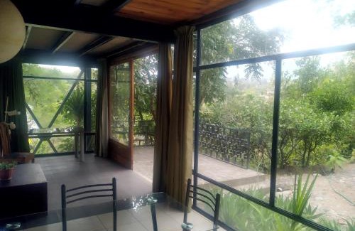 Tumbaco House | Casa del Aguacate Cumbaya - Tumbaco