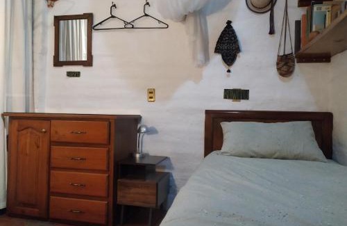 Tumbaco House | Casa del Aguacate Cumbaya - Tumbaco