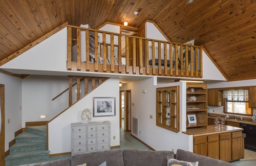 Captain's Cove House | Casa Del Canal is a fabulous Waterfront Vacation Home only minutes from Chincote